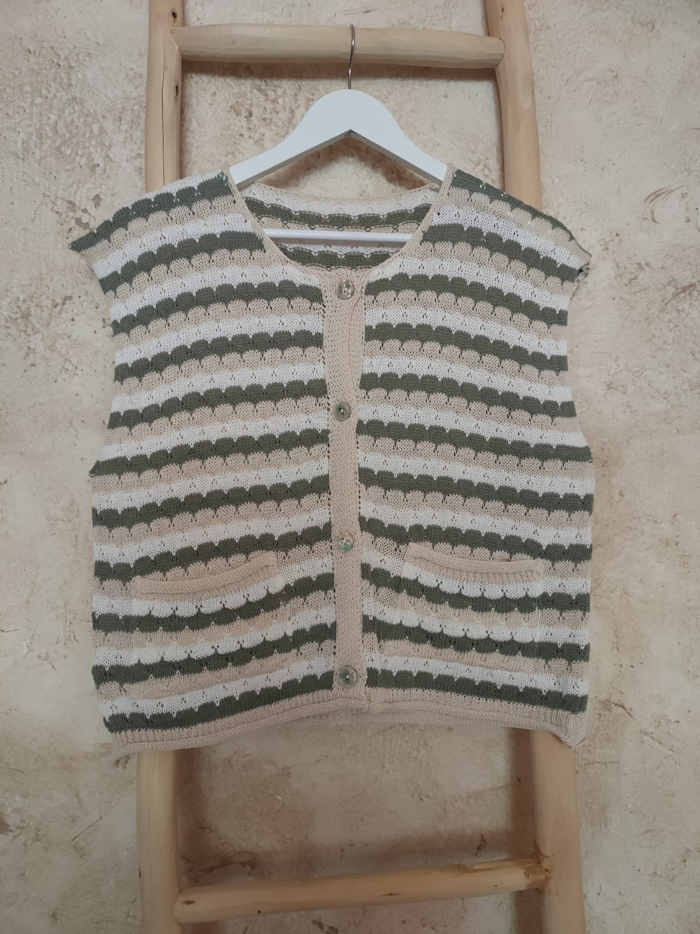 Top-chaleco CARLA verde/beige