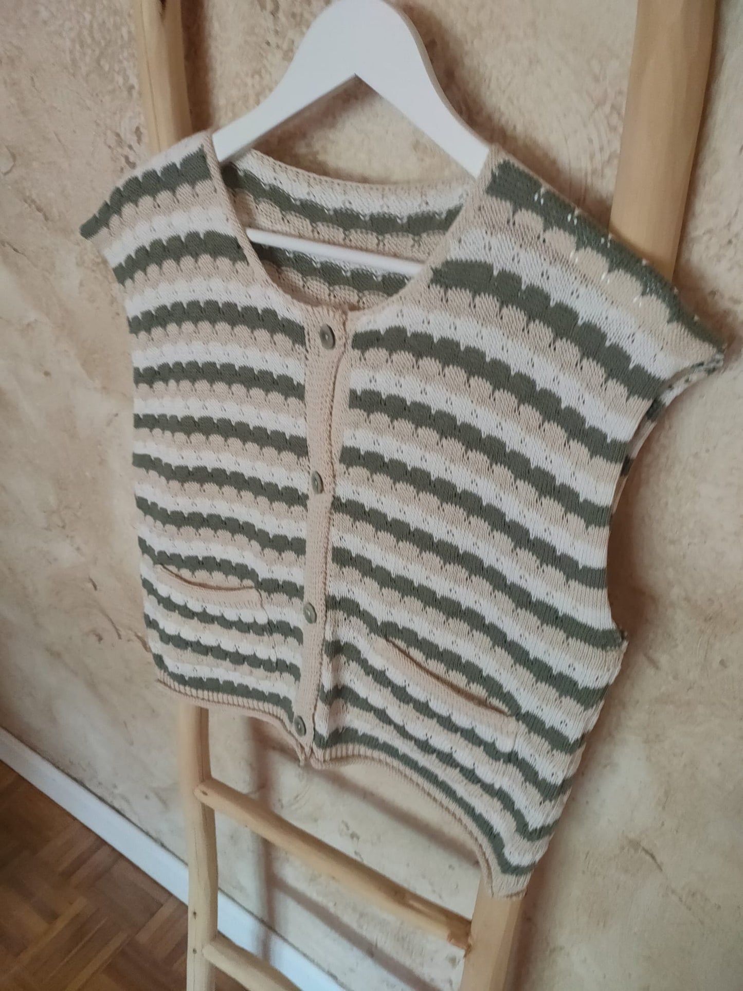 Top-chaleco CARLA verde/beige