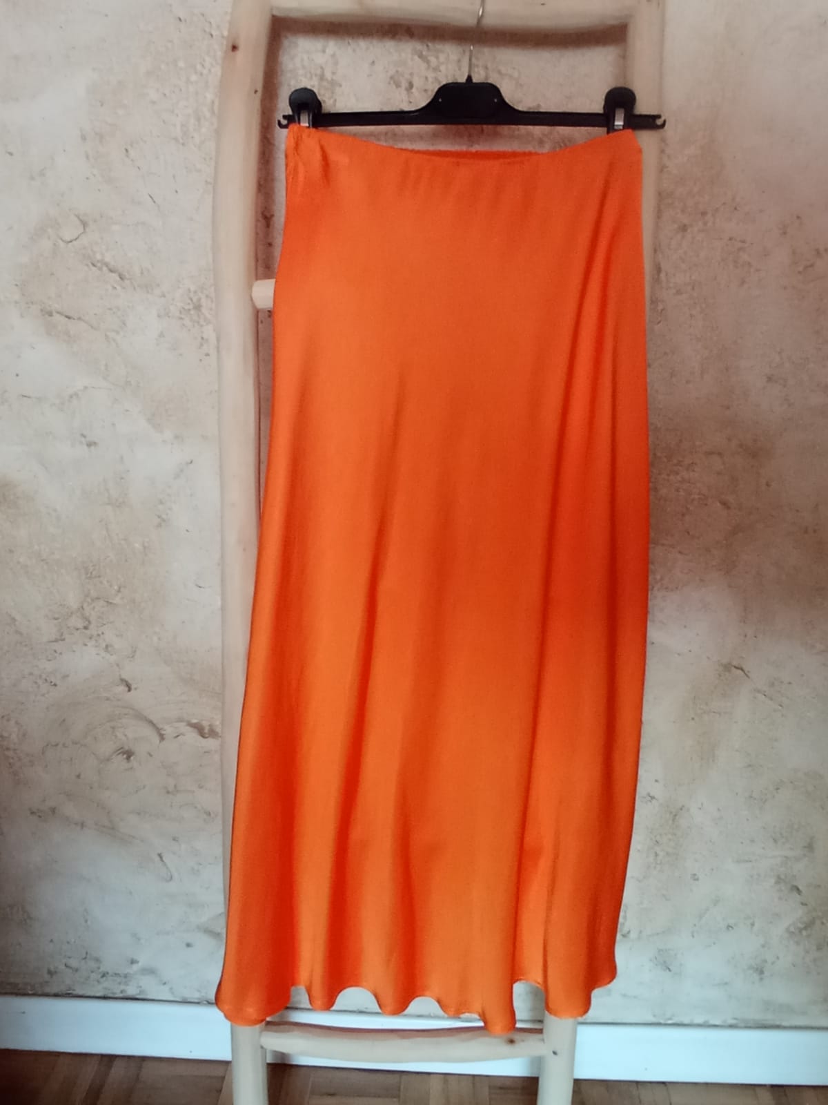 Falda satén NARANJA